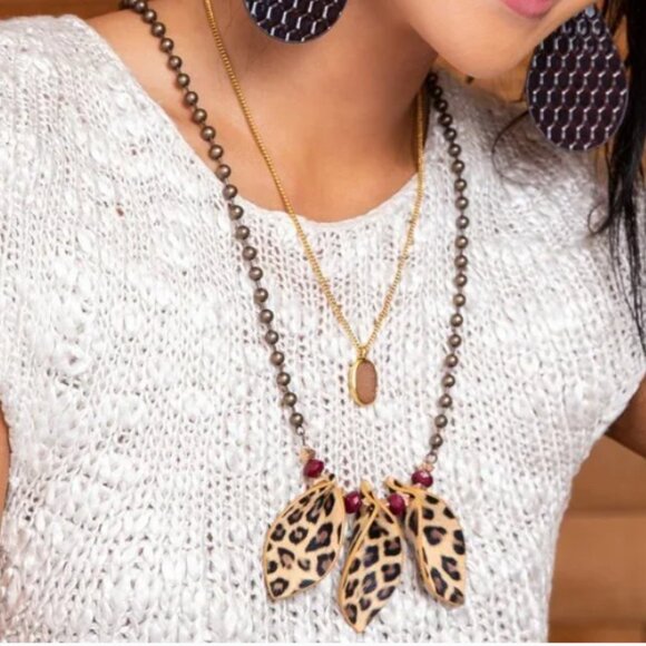 PLUNDER Rosalynn Leopard Necklace Tan Black Brown Leather Antique Gold-Tone - Picture 1 of 6